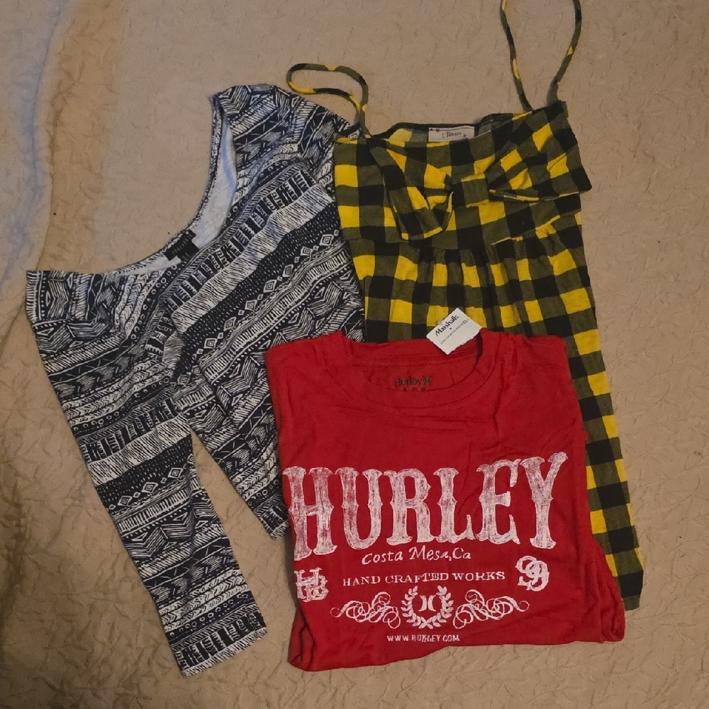 M Lot of 3 Fun Stylish Tops